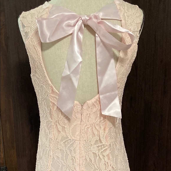 Floor length shimmery formal dress. Low cut back - Picture 3 of 4